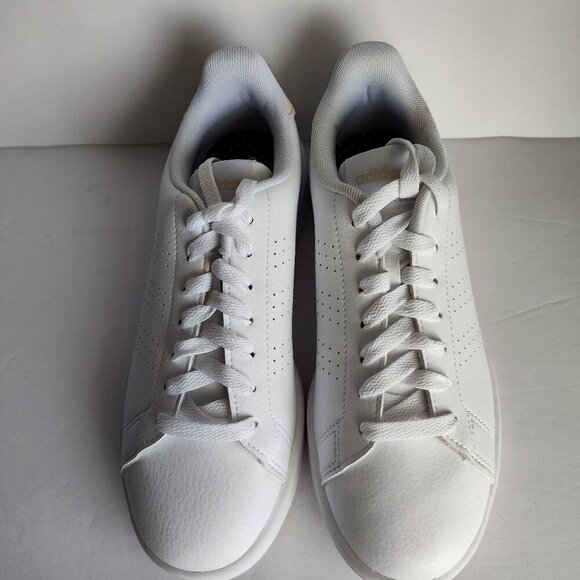 Ladies SZ 6-1/2 Adidas White Advantage Tennis Sneaker - Picture 1 of 7